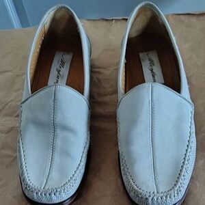Mezlan Novara Cream Leather Loafers Size 8.5
